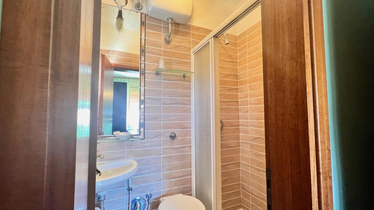 Hotel Il Cavaliere Nero Tirrenia Exteriör bild