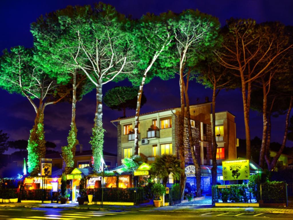 Hotel Il Cavaliere Nero Tirrenia Exteriör bild
